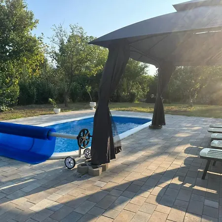 Bekas 2 Prázdninový dům *